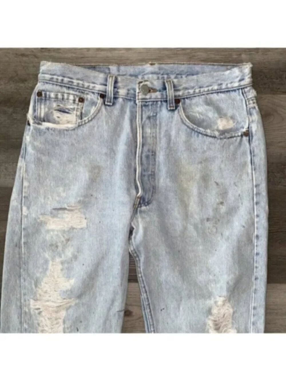 Levis 501 Jeans Mens 32 x 30 Lt Blue Cotton Button Fly Batwing Distress USA VTG